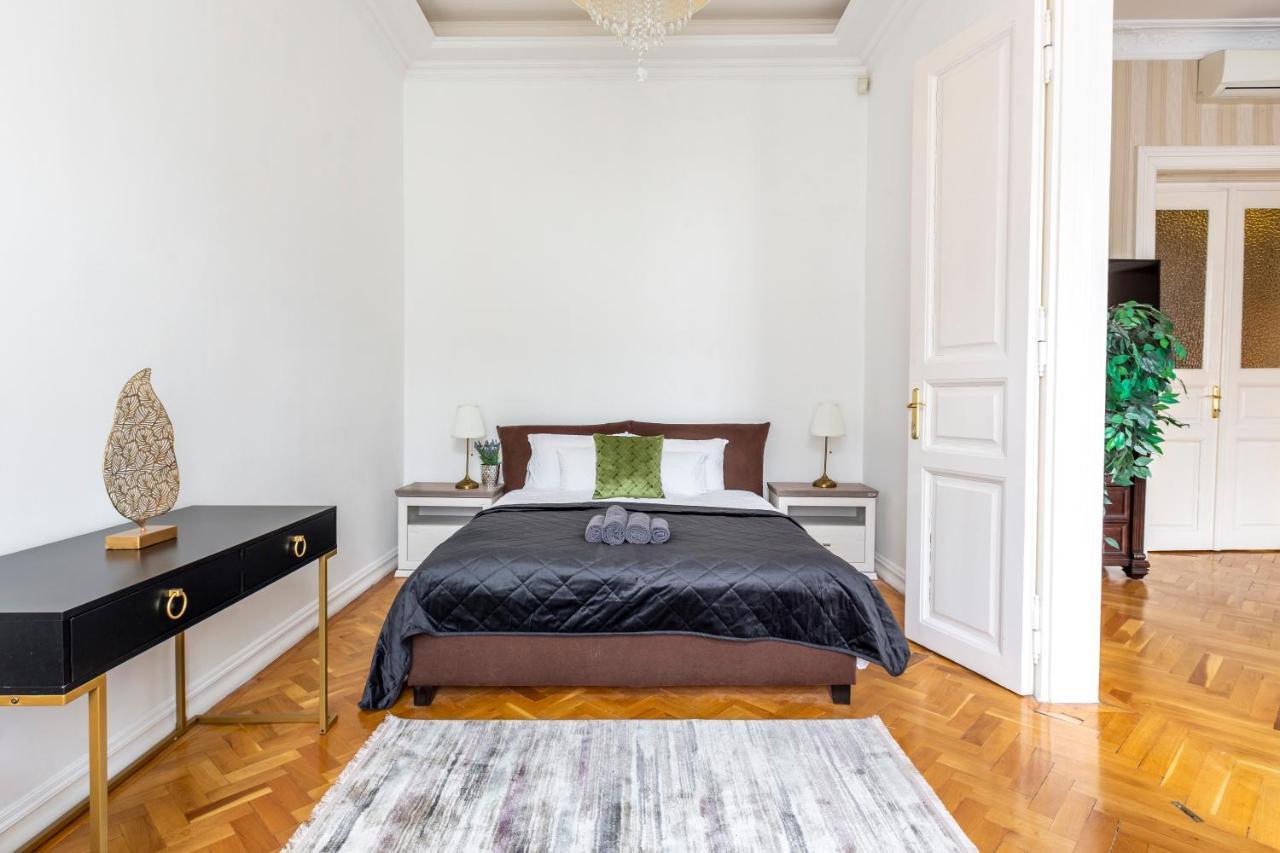 Luxury Central Home Next To The New York Cafe Budapest Eksteriør bilde
